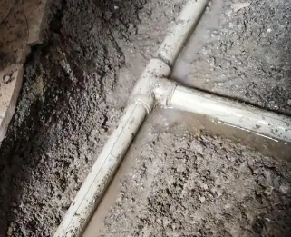 龙南漏水维修电话